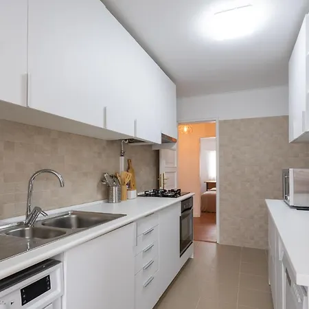 Av Sintra Mhouse Lease *